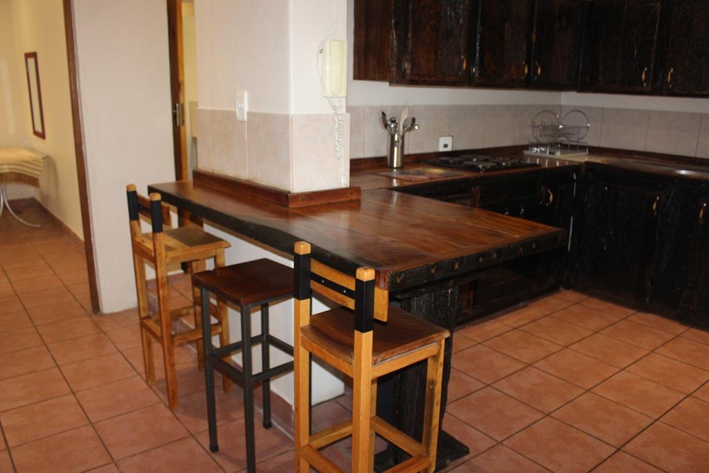 Charming Self Catering Apartment Phalaborwa Esterno foto